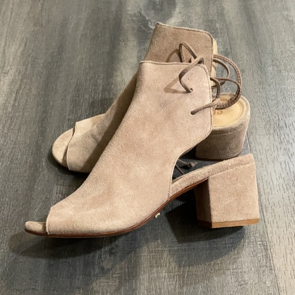 Schutz Binalia Lace Up Suede Block Heel Sandals size 6 - Picture 4 of 11